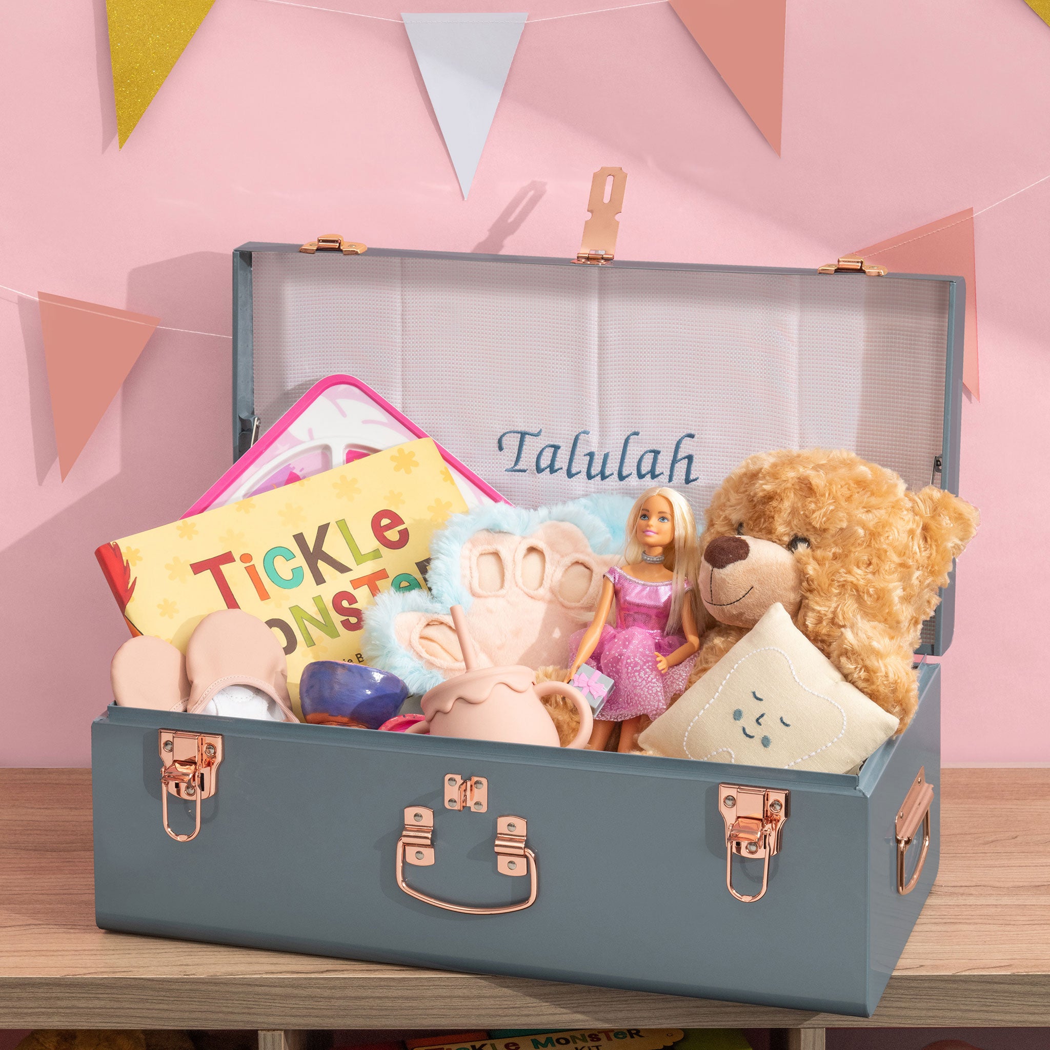 Memorize Keepsake Trunks for School / Graduate - Quality Craftsmanship ...